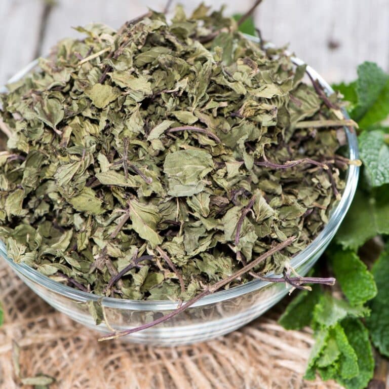 Dried mint